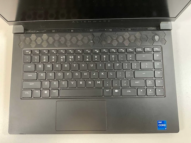Alienware m15 r6 15.5”, core(tm) i7 11th gen, 32 gb ram, 2x 1 tb nvme, nvidia geforce rtx 3080 mobile 8gb laptop - afbeelding 8 van  8