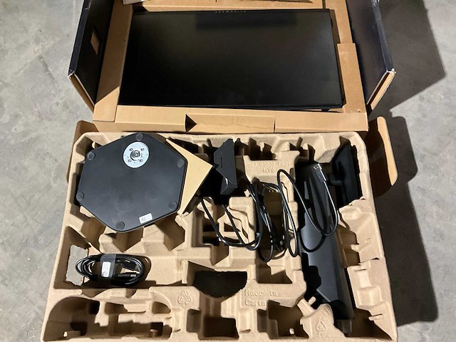 Alienware monitor (5x) - afbeelding 7 van  8