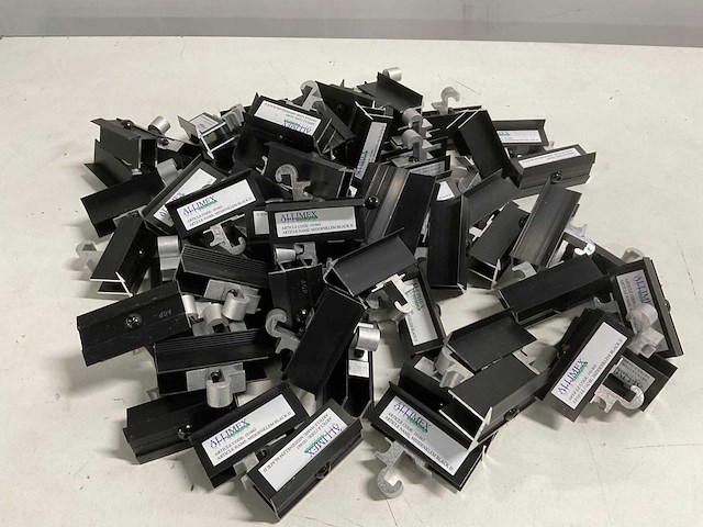 Alimex - aluminium middenklem voor montage zonnepaneel (68x) - afbeelding 2 van  3