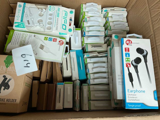 All conect en greenmouse - oortjes, laders, laadkabels, telefoonhouders (75x) - afbeelding 3 van  3