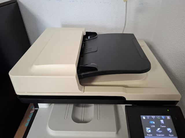 All-in-one hp, laserjet pro 300 color - afbeelding 4 van  9