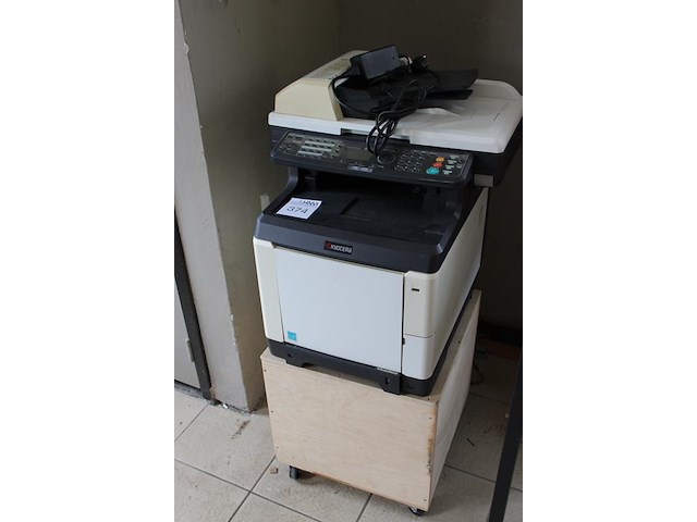 All-in one printer kyocera eco sys type m6526cdn op verrijdbaar onderstel. - afbeelding 2 van  2