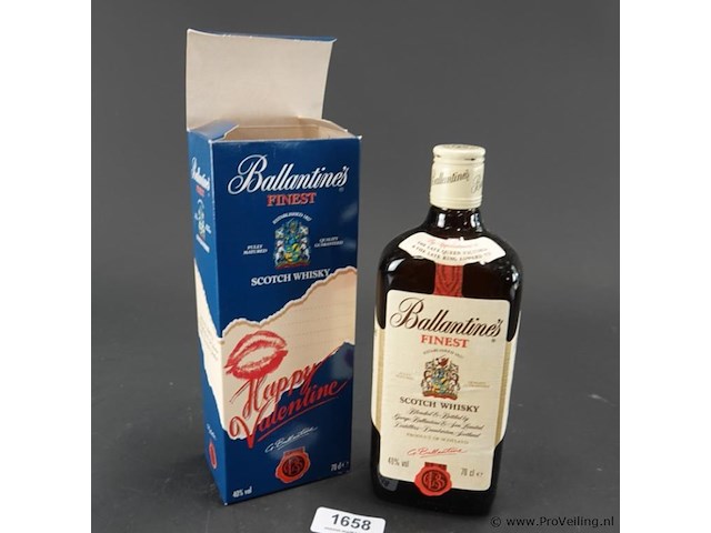 Allantine's finest blended scotch whisky. - afbeelding 1 van  5