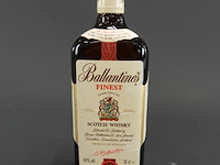 Allantine's finest blended scotch whisky. - afbeelding 2 van  5