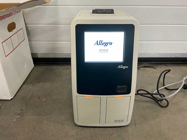 Allegro nova biomedical point of care analyser - afbeelding 1 van  7