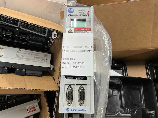 Allen bradley kinetix 5700 aandrijfsystemen en connectoren - afbeelding 4 van  7