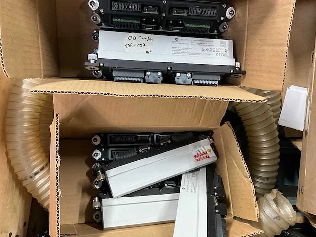 Allen bradley kinetix 5700 aandrijfsystemen en connectoren - afbeelding 5 van  7