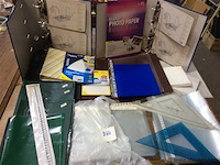 Allerhande bureaumateriaal - afbeelding 1 van  4