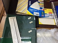Allerhande bureaumateriaal - afbeelding 2 van  4