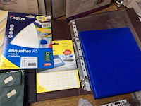 Allerhande bureaumateriaal - afbeelding 4 van  4