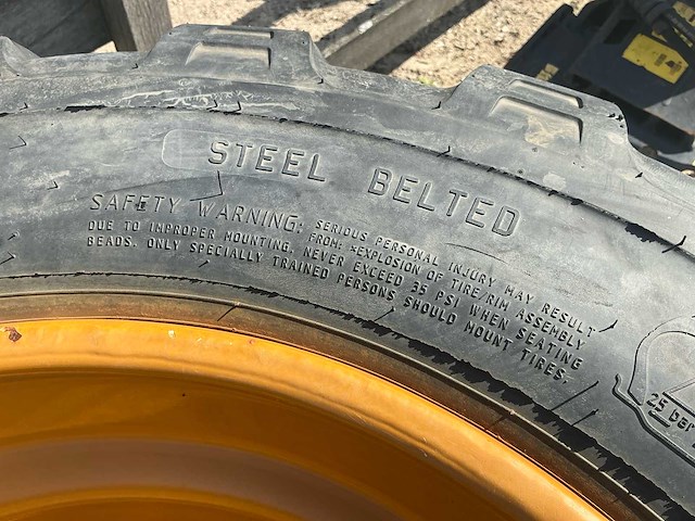Alliance 620/40r22.5 hydradig / bandengraafmachine banden (4x) - afbeelding 7 van  7