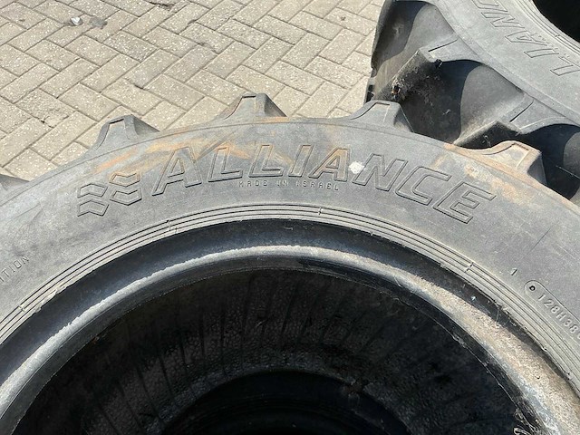 Alliance banden 31x15.50-15 (4x) - afbeelding 5 van  7