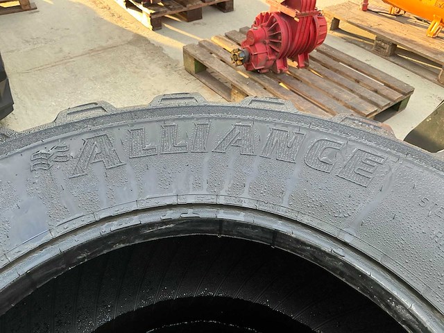 Alliance griflex+ 389 v.d. 750/45r26.5 band - afbeelding 6 van  7