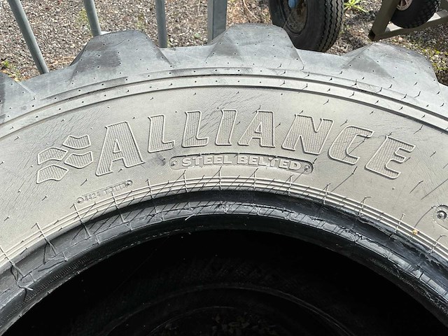 Alliance tough trac tractor band (4x) - afbeelding 7 van  7