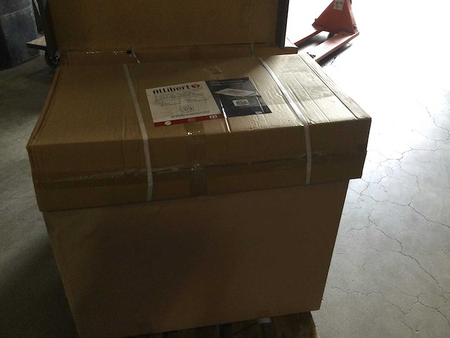 Allibert - badkamermeubel met wastafel . - afbeelding 3 van  5