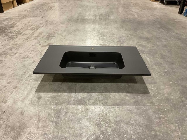 Allibert 81cm plan polybeton noir mat 827780 wastafels 19 stuks - afbeelding 10 van  17