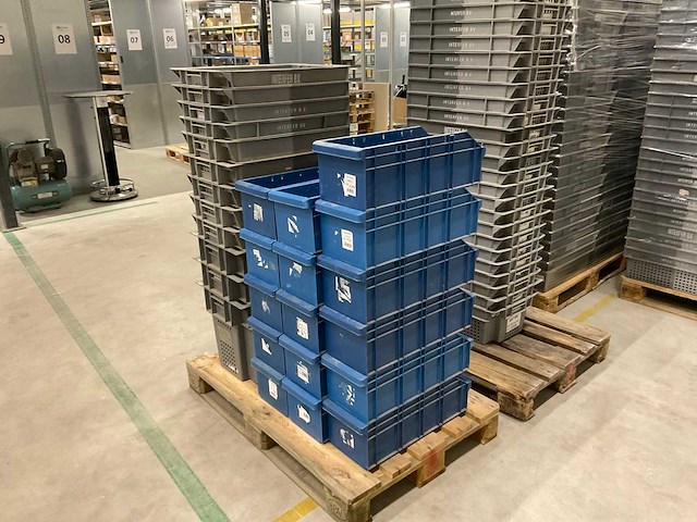 Allibert nestelbaar stapelkrat (10x) - afbeelding 2 van  3