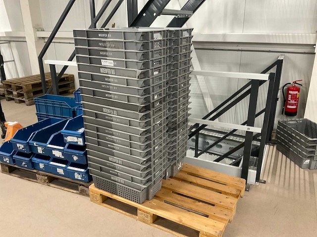 Allibert nestelbaar stapelkrat (20x) - afbeelding 7 van  8