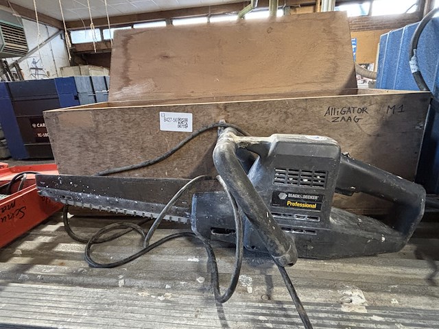 Alligatorzaag, black en decker - afbeelding 1 van  4