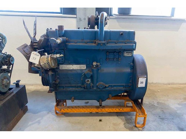 Allis chalmers 3500 dieselmotor - afbeelding 2 van  7