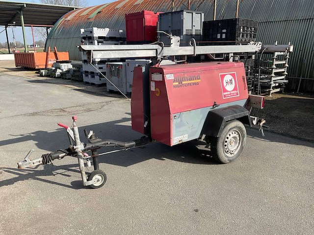 Allmand night-lite pro mobiele lichtmast aggregaat - afbeelding 1 van  5