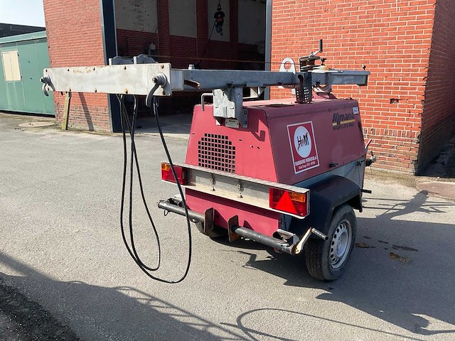 Allmand night-lite pro mobiele lichtmast aggregaat - afbeelding 3 van  5