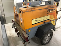 Allmand night-lite pro mobiele lichtmast - afbeelding 14 van  17