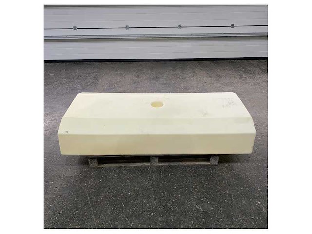 Allpa moeller fixed rectangular fuel tank 378 liters - ft10006bd-1 - afbeelding 3 van  5