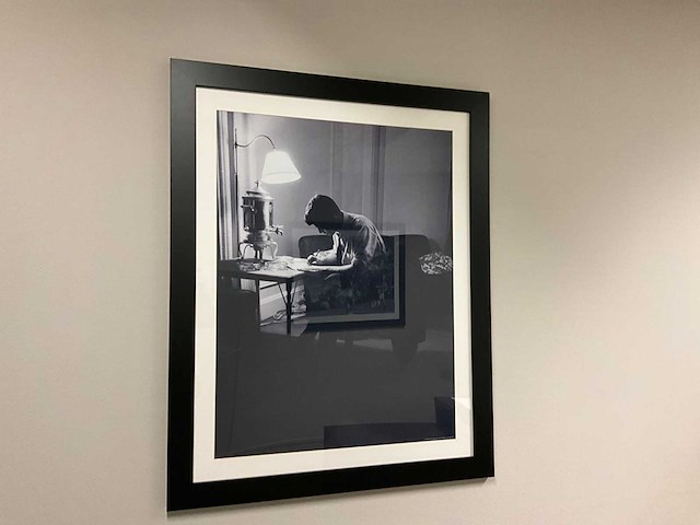 Allposters j.f. kennedy ingelijste zwart-wit foto (20x) - afbeelding 10 van  20