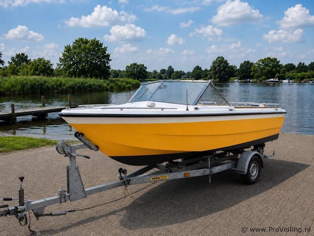 Almar speedboot met yamaha 40 pk & pega trailer - afbeelding 15 van  15