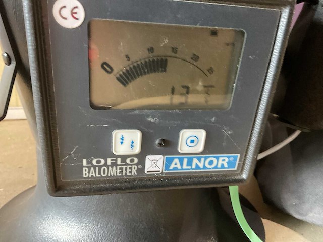 Alnor loflo 6200 balometer - afbeelding 1 van  1