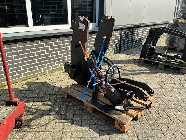 Alo quicke - deutz-fahr voorlader aanbouwframe - afbeelding 1 van  6