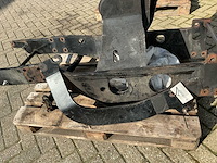 Alo quicke - new holland voorlader aanbouwframe - afbeelding 2 van  2