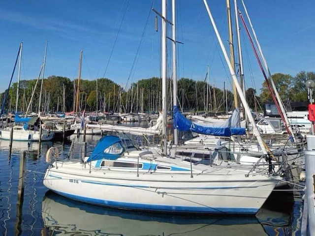 Aloa - 27 sc - zeiljacht - afbeelding 1 van  16