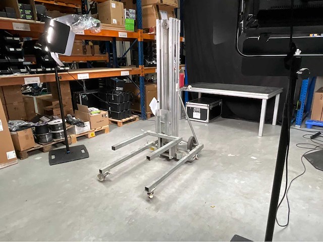 Alp-lift lmw materiaallift - afbeelding 1 van  13