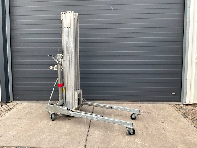 Alp lm 750 materiaallift kanaallift 300kg 7.5m - afbeelding 1 van  5