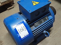 Alpak - afbeelding 2 van  6
