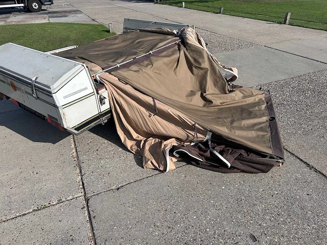Alpen kreuzer super gt vouwwagen met 3-pits keuken, spoelbak en tent, bakmaat 250 × 160 cm - afbeelding 6 van  8