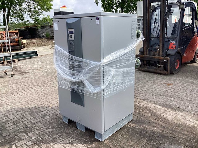 Alpha inno tec swp 410 h warmtepomp - afbeelding 1 van  9