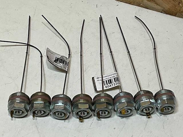 Alpha innotec anode titan 200mm (8x) - afbeelding 3 van  3