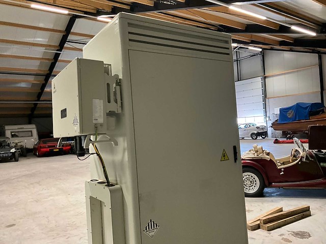 Alphaess g2-h30-inv 97 kwh energieopslag systeem - afbeelding 10 van  15