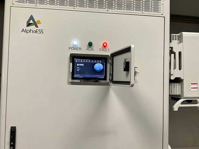 Alphaess g2-h30-inv 97 kwh energieopslag systeem - afbeelding 11 van  15