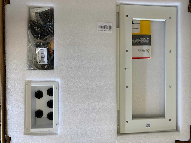 Alphaess smile-t10-hv hybride omvormer, 10 kw, driefase, hoogvoltbatterij, met noodstroom - afbeelding 4 van  5