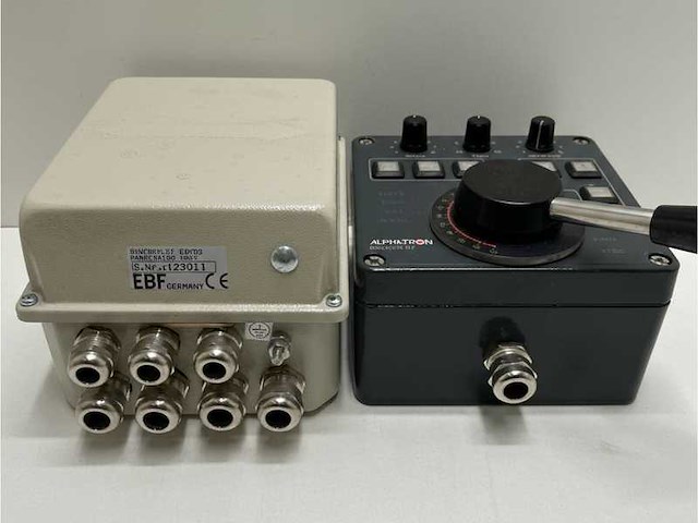 Alphatron alpapilot basic control unit - processor unit - 3104.0155 - afbeelding 1 van  6