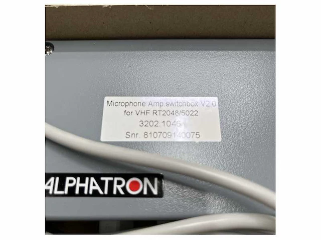 Alphatron microphone amp switchbox for rt2048 and rt5022 vhf - afbeelding 5 van  5