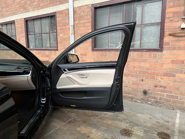 Alpina b5 f10 4.4 v8 biturbo 507pk 2010 - afbeelding 51 van  59