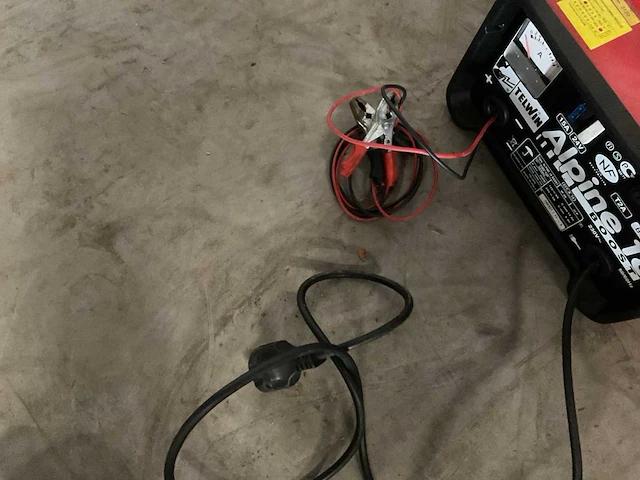 Alpine 18 boost acculader - afbeelding 2 van  3