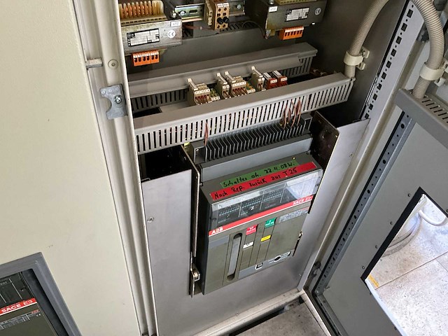 Alstom ttg-3520-6 dubbele 3-fase transformator in zeecontainer - afbeelding 13 van  25