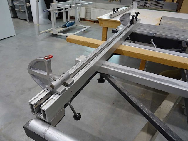 Altendorf - 1996 - f45 elmo 2 - formaatzaagmachine - afbeelding 7 van  16