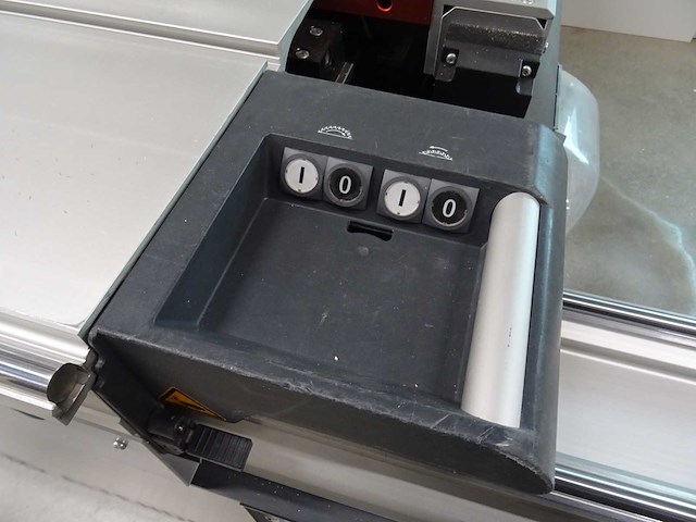 Altendorf - 2019 - f45 prodrive - formaatzaagmachine - afbeelding 17 van  18